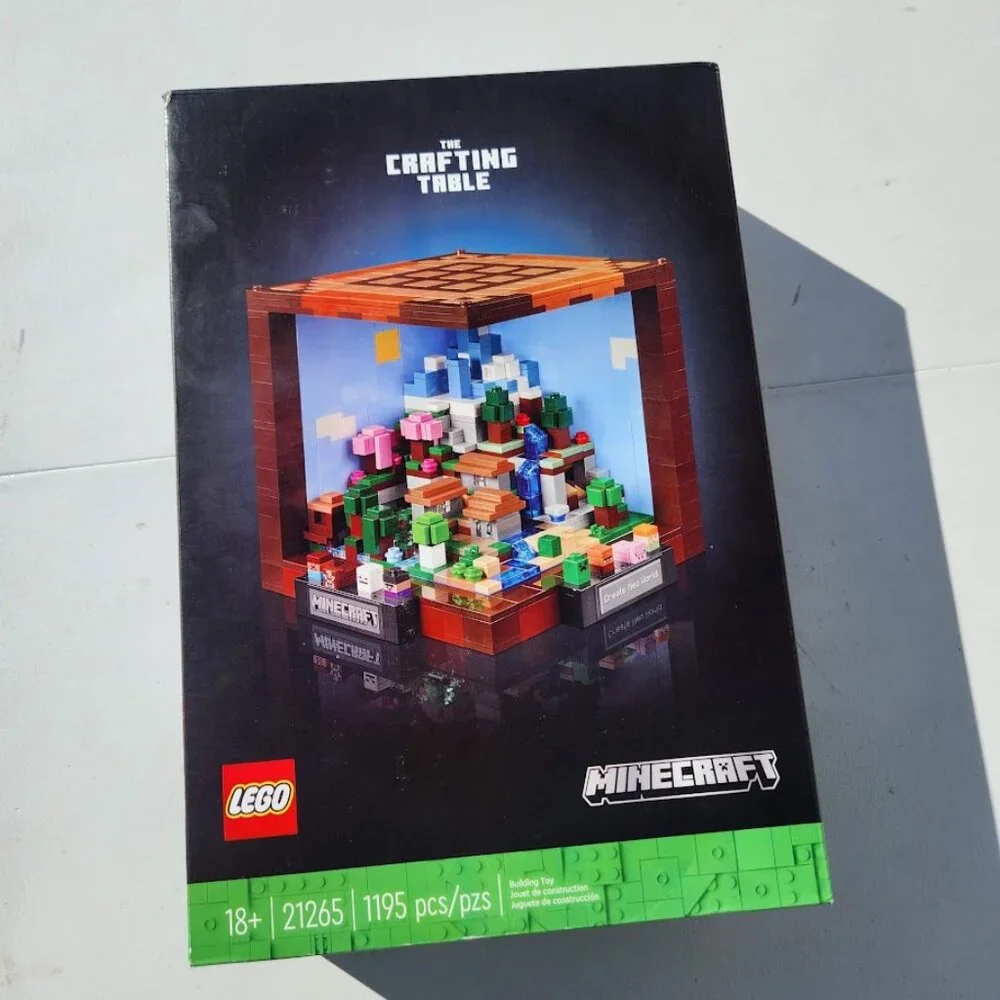 New LEGO Minecraft Crafting Table Toy Building Set 21265 Minecraft Figures, Mobs